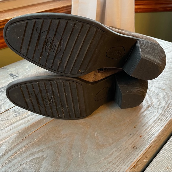 Born Shoes gray suede slouch ankle boots | size 11 - Picture 5 of 5